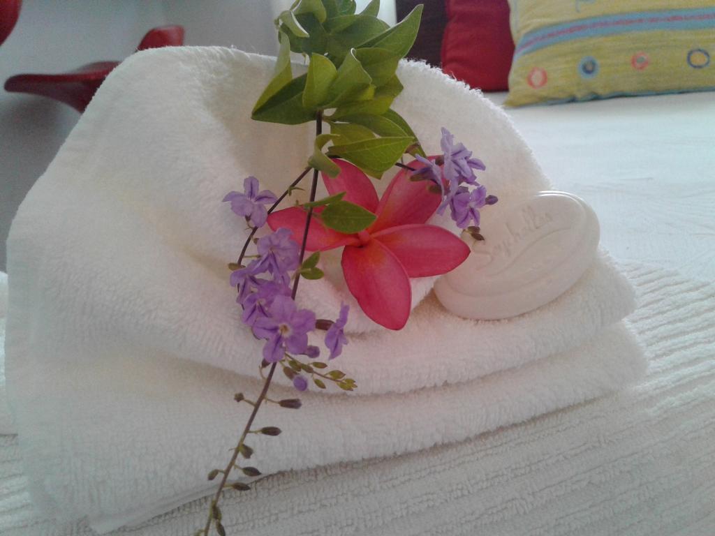 Agnes Cottage - Emerald La Digue Εξωτερικό φωτογραφία